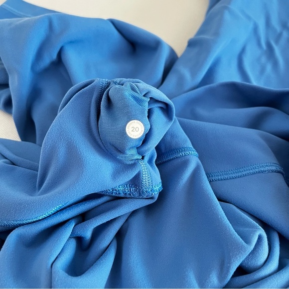 Lululemon Align High-Rise Crop 23" Blue Nile Plus Size 20 Comfy Soft - Picture 11 of 11